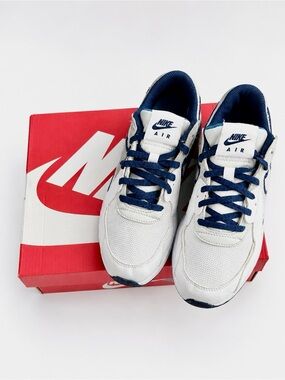 Nike Air Max Kids Sneakers White Blue Navy Size 3.5Y